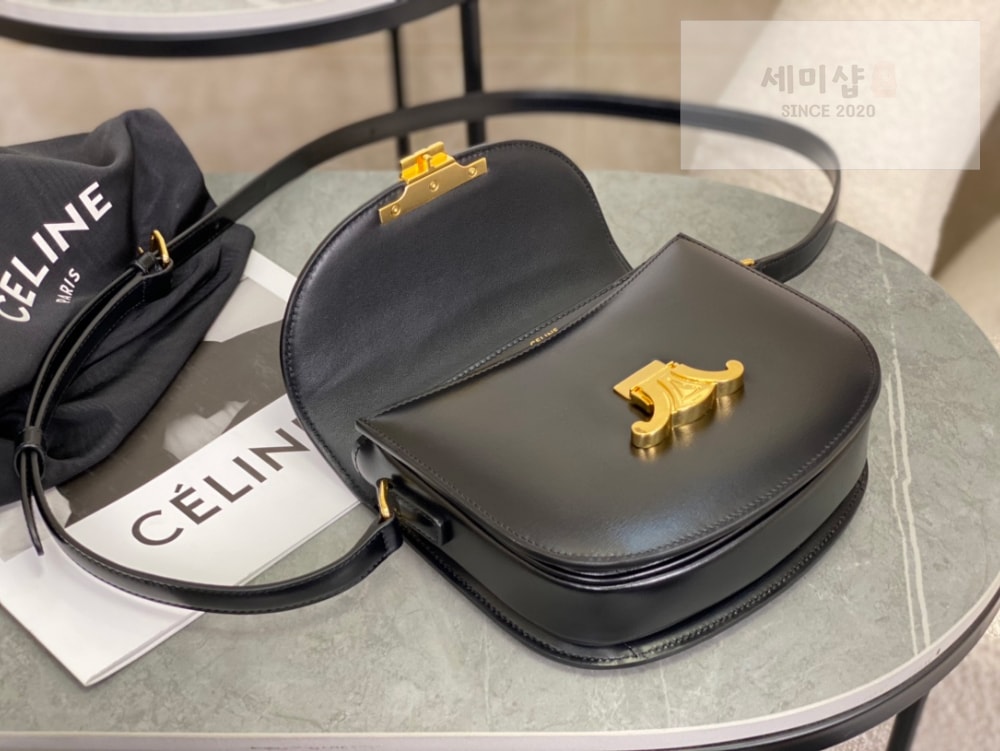 C E L I N E Celine Besace Clea Calfskin Bag 6번 이미지