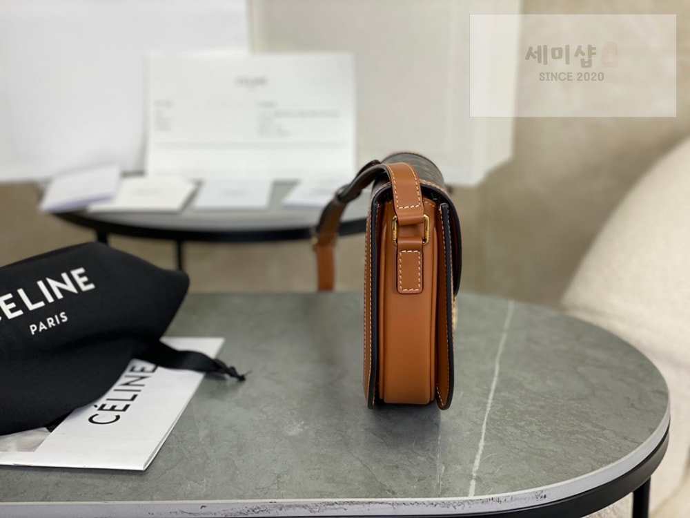 C E L I N E Celine Besace Clea Calfskin Bag 7번 이미지