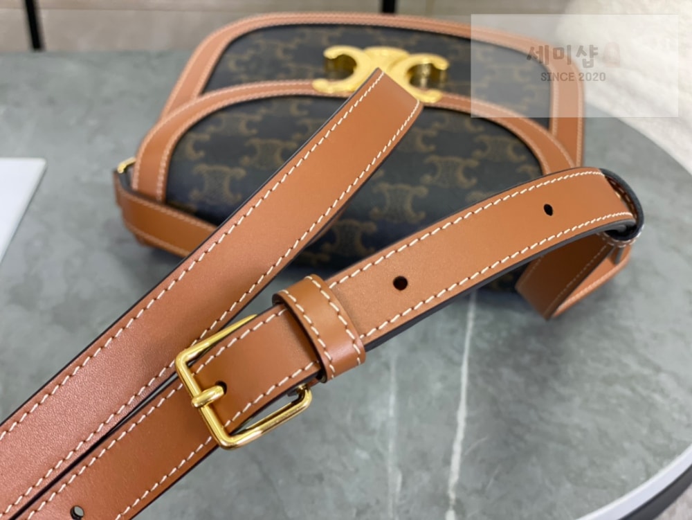 C E L I N E Celine Besace Clea Calfskin Bag 6번 이미지