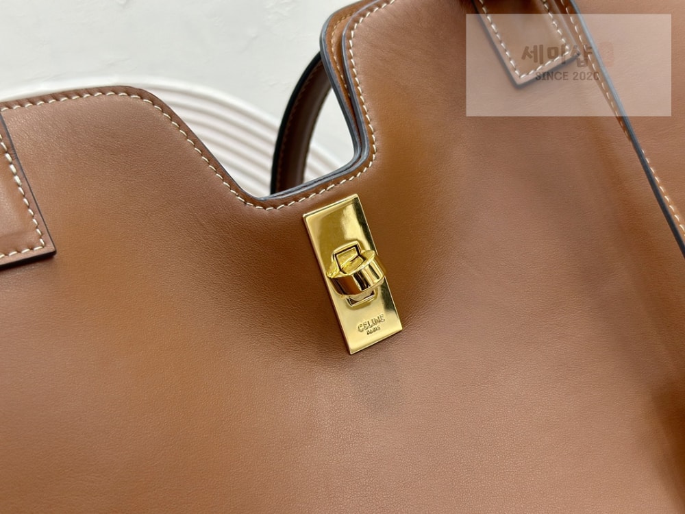 C E L I N E Celine Cabas 16 Soft In Smooth Calfskin Bag 5번 이미지