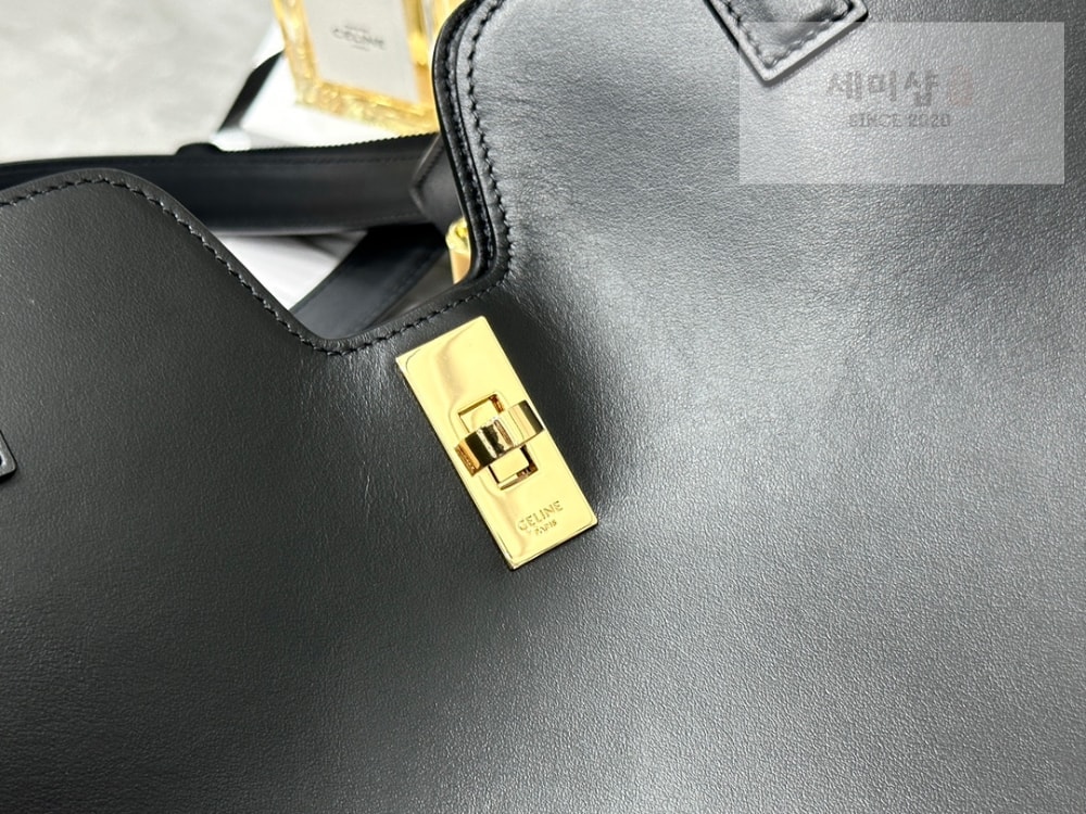 C E L I N E Celine Cabas 16 Soft In Smooth Calfskin Bag 6번 이미지