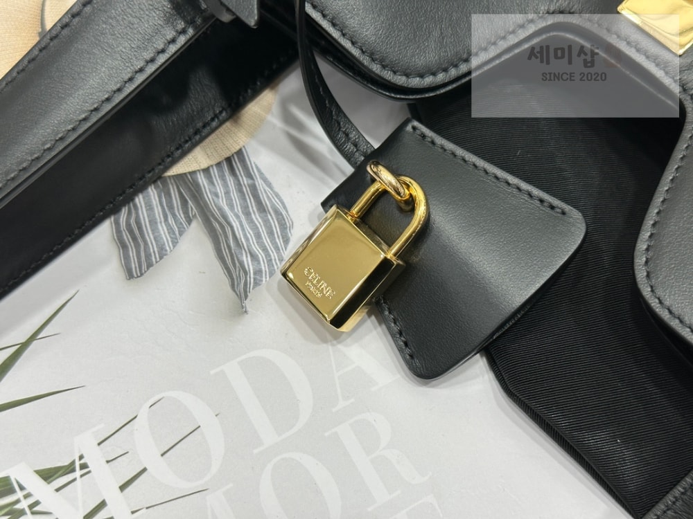 C E L I N E Celine Cabas 16 Soft In Smooth Calfskin Bag 7번 이미지