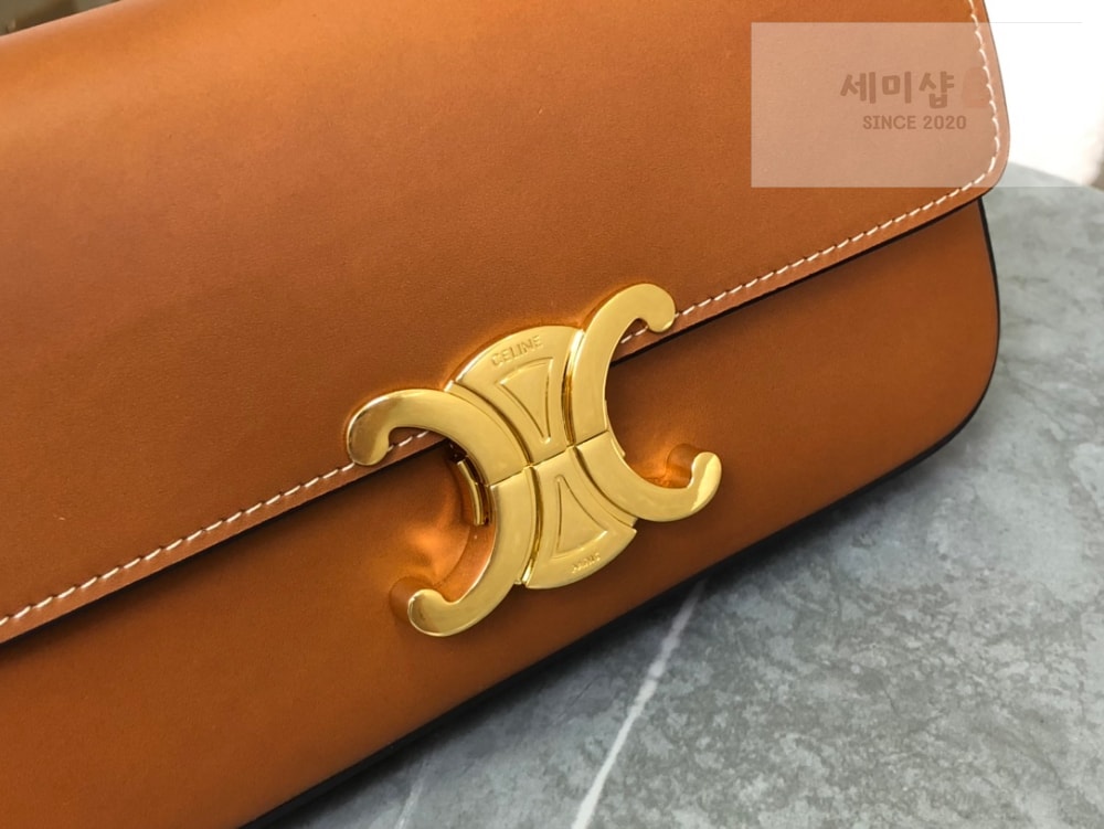 C E L I N E Celine Claude Triomphe Shoulder Bag Calfskin Bag 5번 이미지