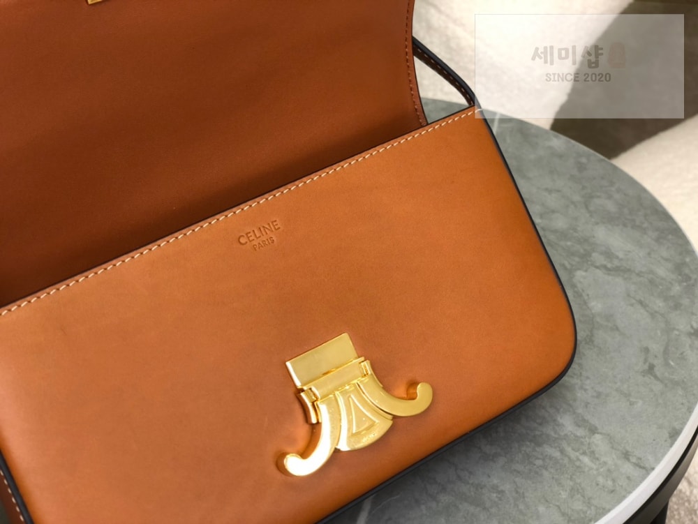 C E L I N E Celine Claude Triomphe Shoulder Bag Calfskin Bag 6번 이미지