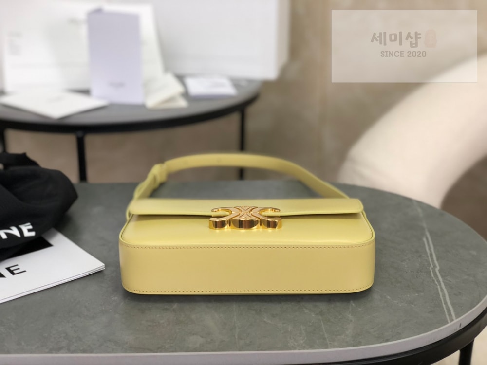 C E L I N E Celine Claude Triomphe Shoulder Bag Calfskin Bag 5번 이미지