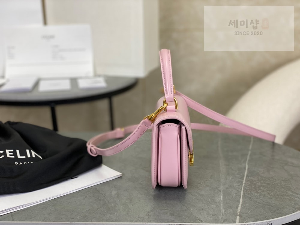 C E L I N E Celine Mini Clea Vesace Calfskin Bag 3번 이미지