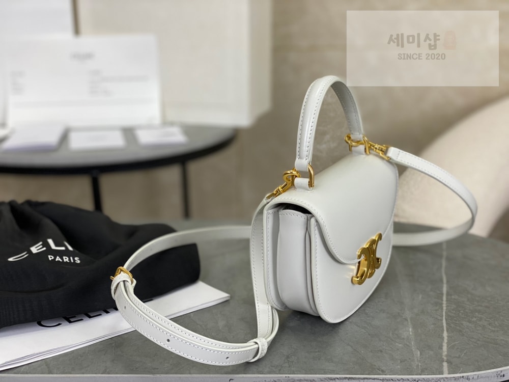 C E L I N E Celine Mini Clea Vesace Calfskin Bag 3번 이미지