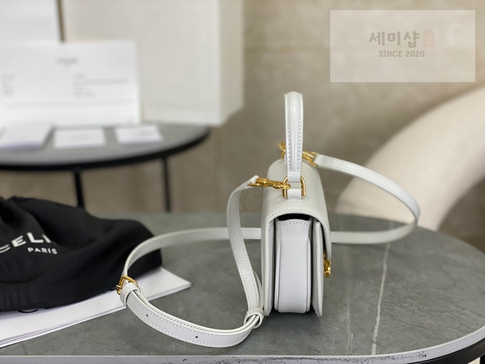 C E L I N E Celine Mini Clea Vesace Calfskin Bag 4번 이미지
