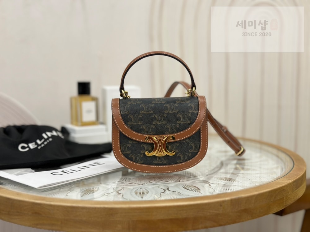 C E L I N E Celine Mini Clea Vesace Canvas & Calfskin Bag 1번 이미지