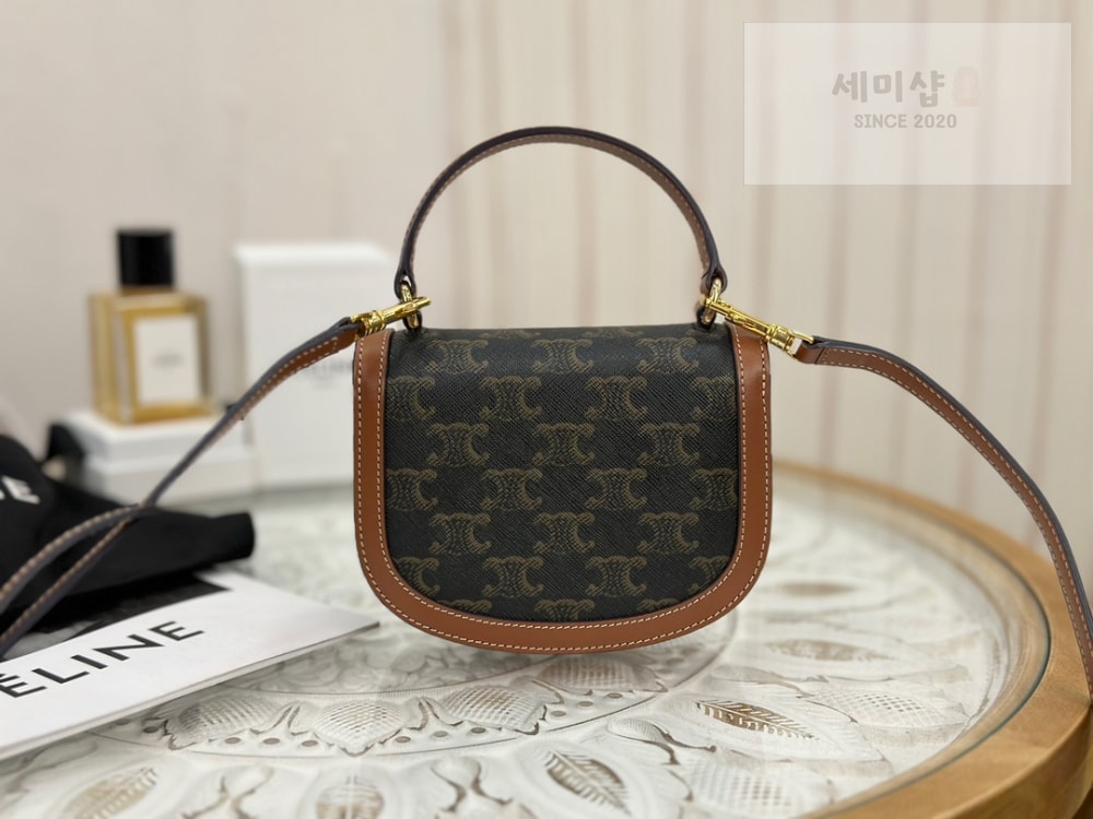 C E L I N E Celine Mini Clea Vesace Canvas & Calfskin Bag 2번 이미지