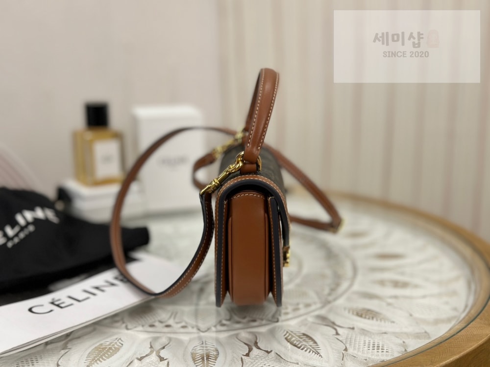 C E L I N E Celine Mini Clea Vesace Canvas & Calfskin Bag 4번 이미지