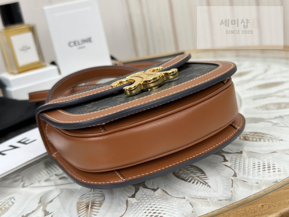 C E L I N E Celine Mini Clea Vesace Canvas & Calfskin Bag 5번 이미지