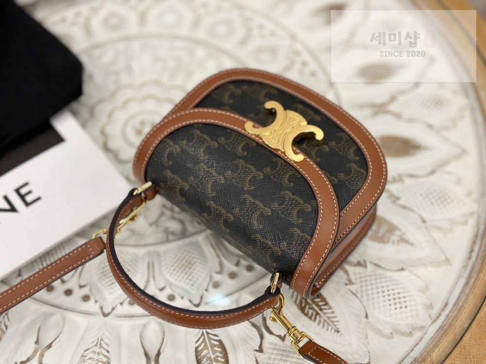 C E L I N E Celine Mini Clea Vesace Canvas & Calfskin Bag 9번 이미지