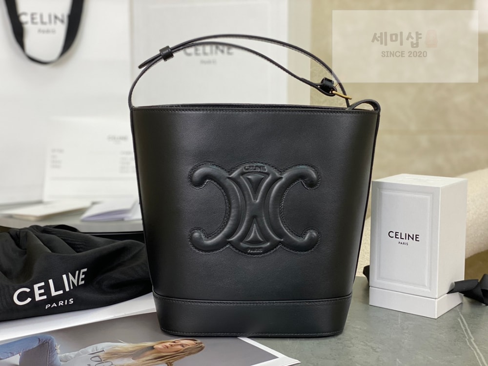 C E L I N E Celine Qurio Triomphe Bucket Soft Calfskin Bag 9번 이미지