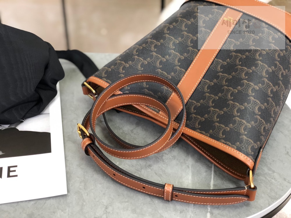 C E L I N E Celine Small Bucket Triomphe Canvas & Calfskin Bag 4번 이미지