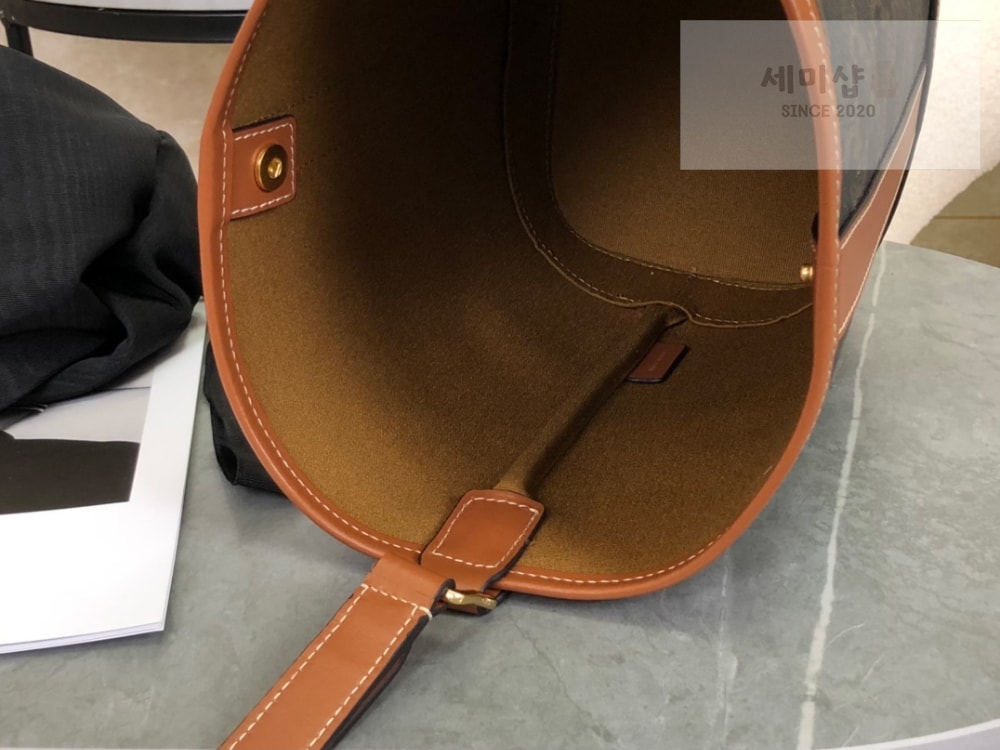 C E L I N E Celine Small Bucket Triomphe Canvas & Calfskin Bag 6번 이미지