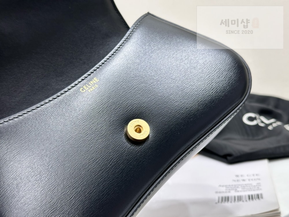 C E L I N E Celine Teen Lola Triomphe Shiny Calfskin Bag 8번 이미지