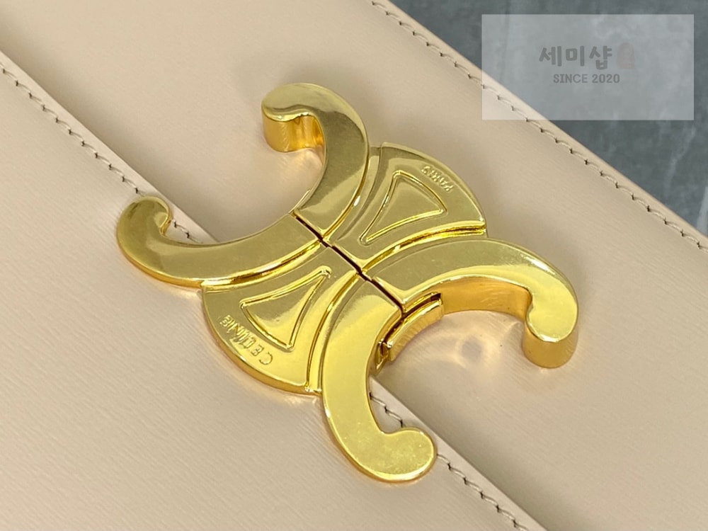 C E L I N E Celine Teen Triomphe Bag Shiny Calfskin Bag 5번 이미지