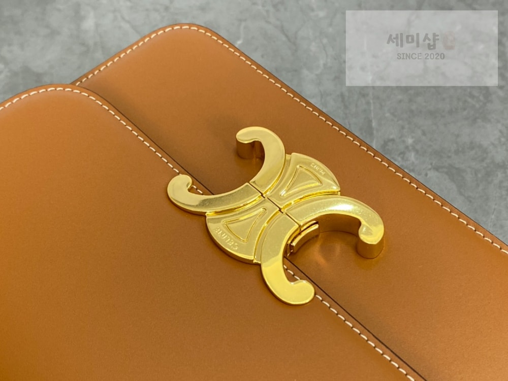 C E L I N E Celine Teen Triomphe Bag Shiny Calfskin Bag 4번 이미지