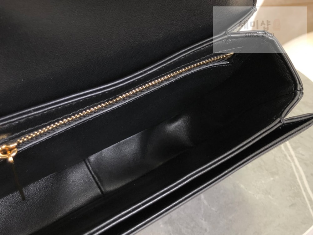 C E L I N E Celine Teen Triomphe Bag Shiny Calfskin Bag 6번 이미지