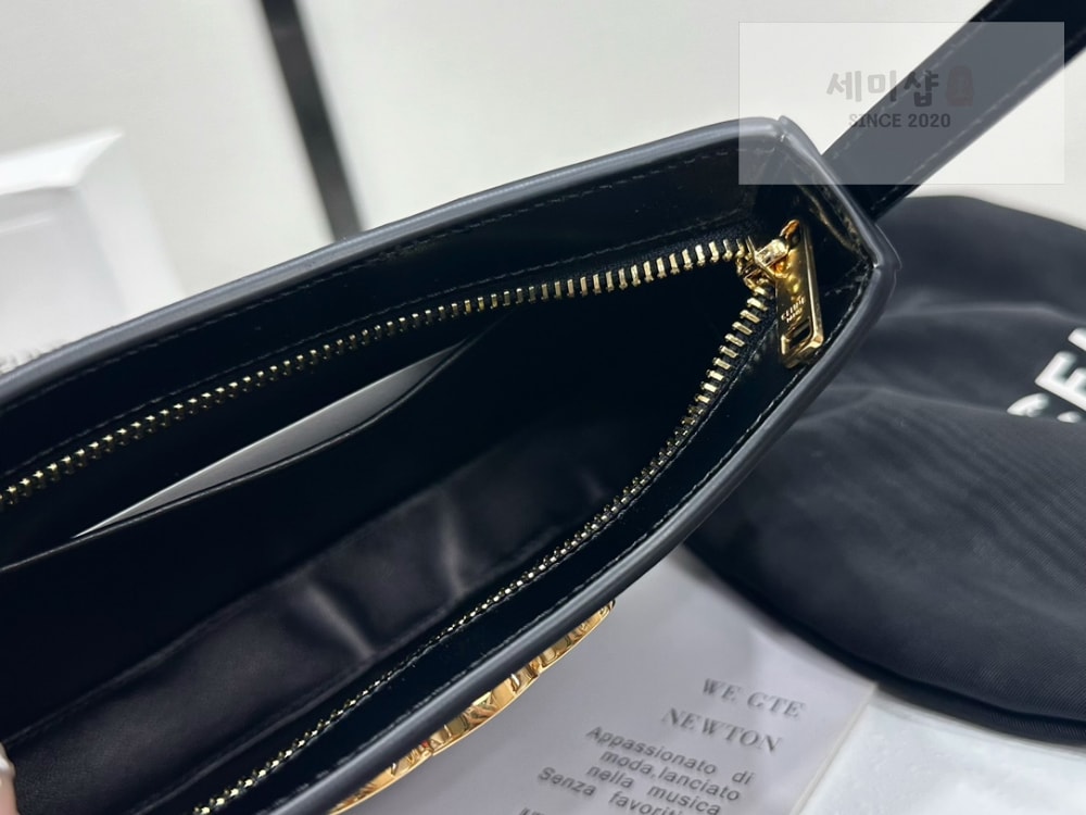 C E L I N E Celine Tilly Calfskin Bag 8번 이미지