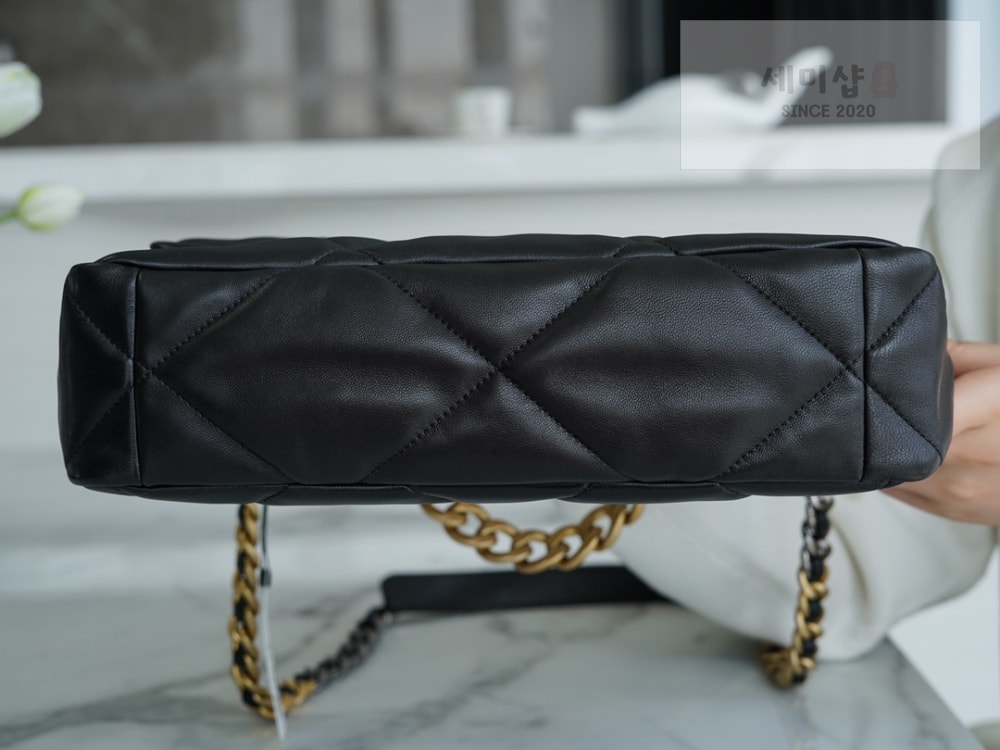 C H A N E L Chanel 19 Large 블랙 Bag 3번 이미지