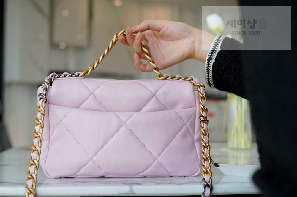 C H A N E L Chanel 19 Medium 핑크 Bag 2번 이미지