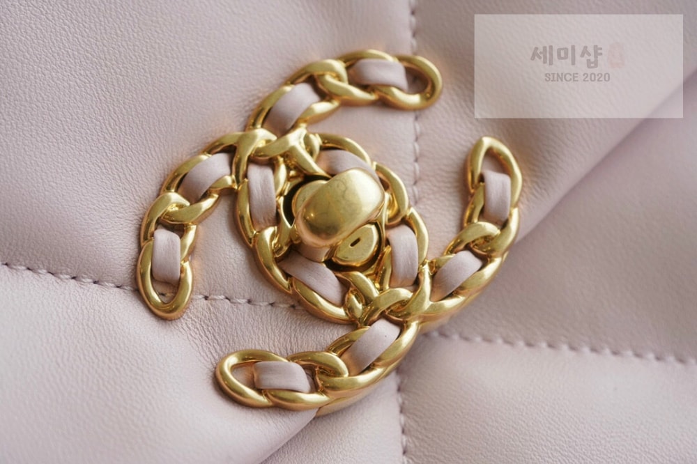 C H A N E L Chanel 19 Medium 핑크 Bag 5번 이미지