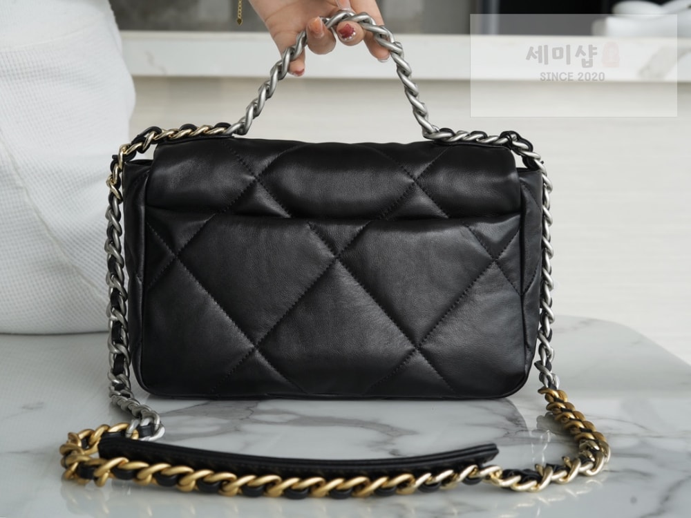 C H A N E L Chanel 19 Medium 블랙 Bag 2번 이미지