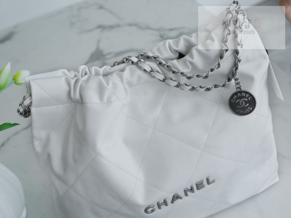 C H A N E L Chanel 22 Medium 화이트 Bag 5번 이미지