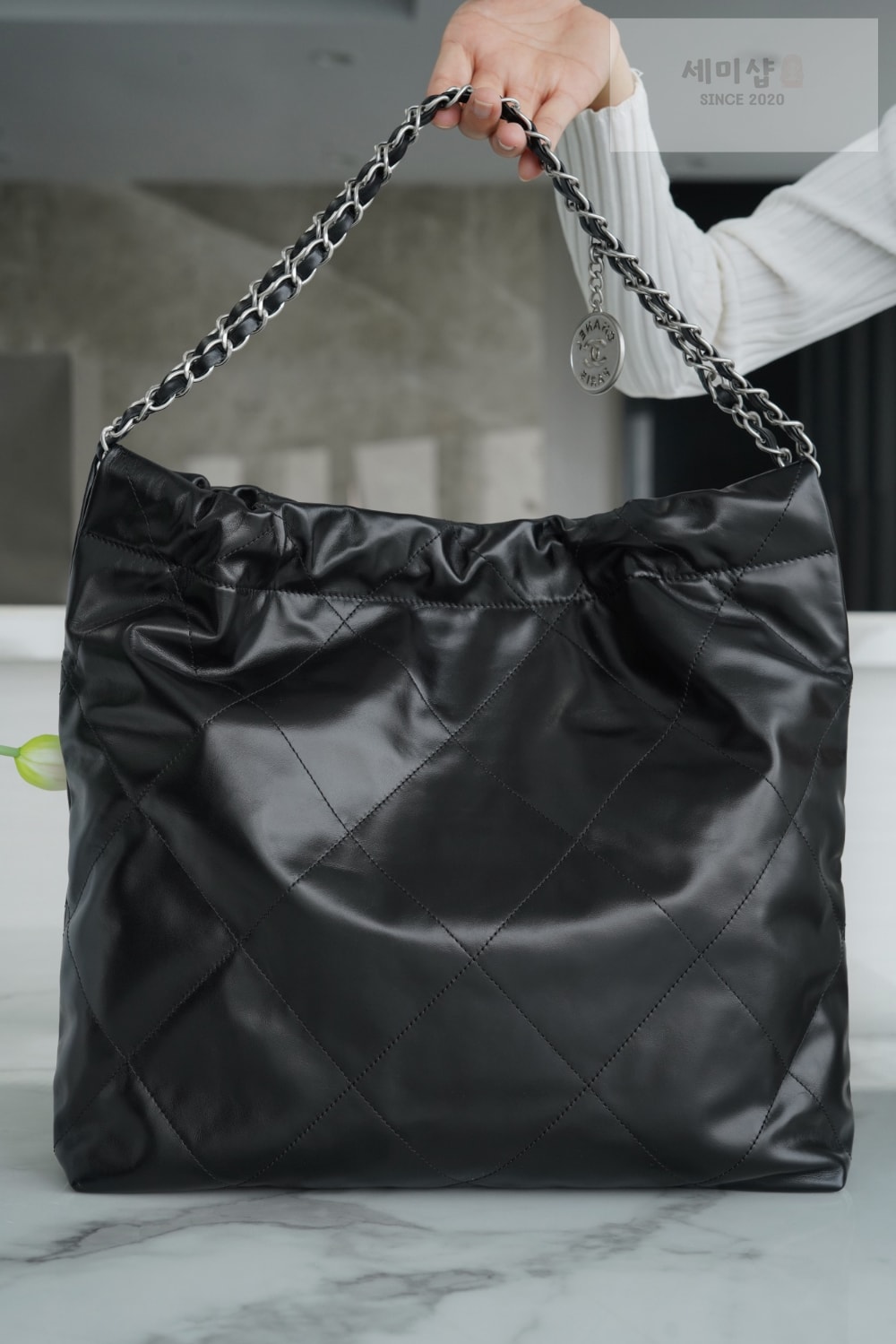 C H A N E L Chanel 22 Medium 블랙 Bag 2번 이미지