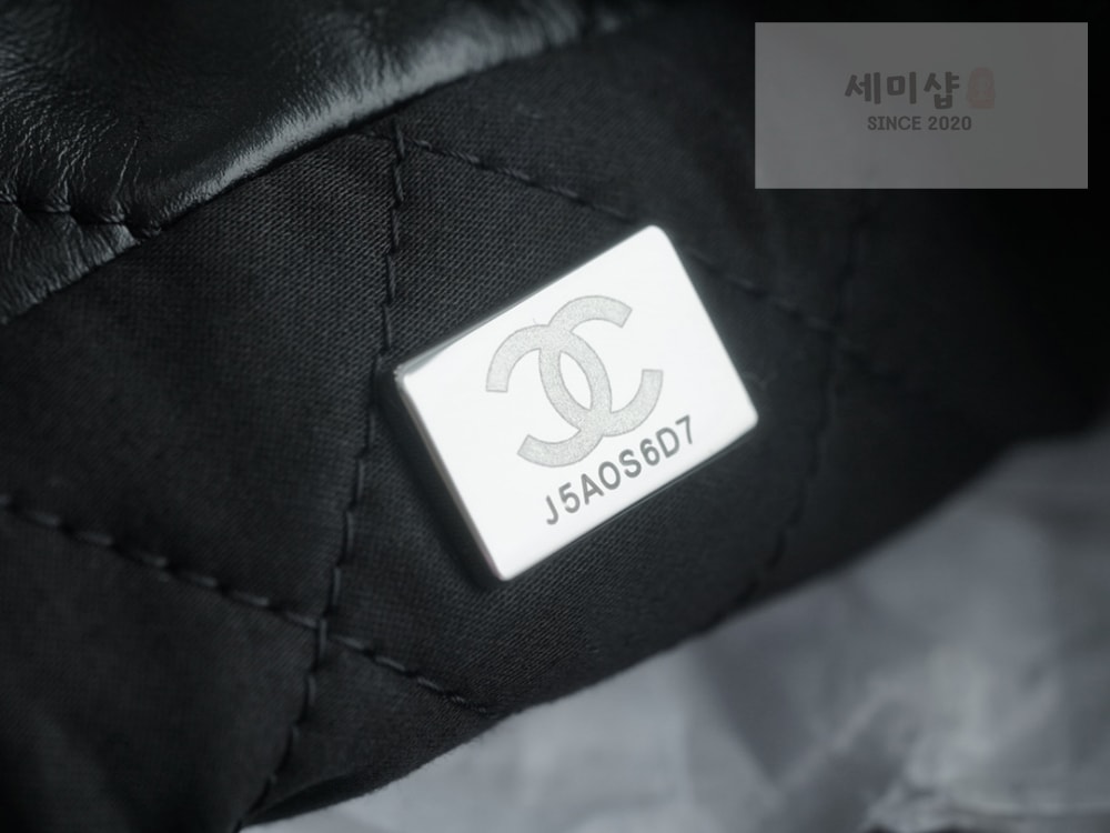C H A N E L Chanel 22 Mini 블랙 Bag 8번 이미지