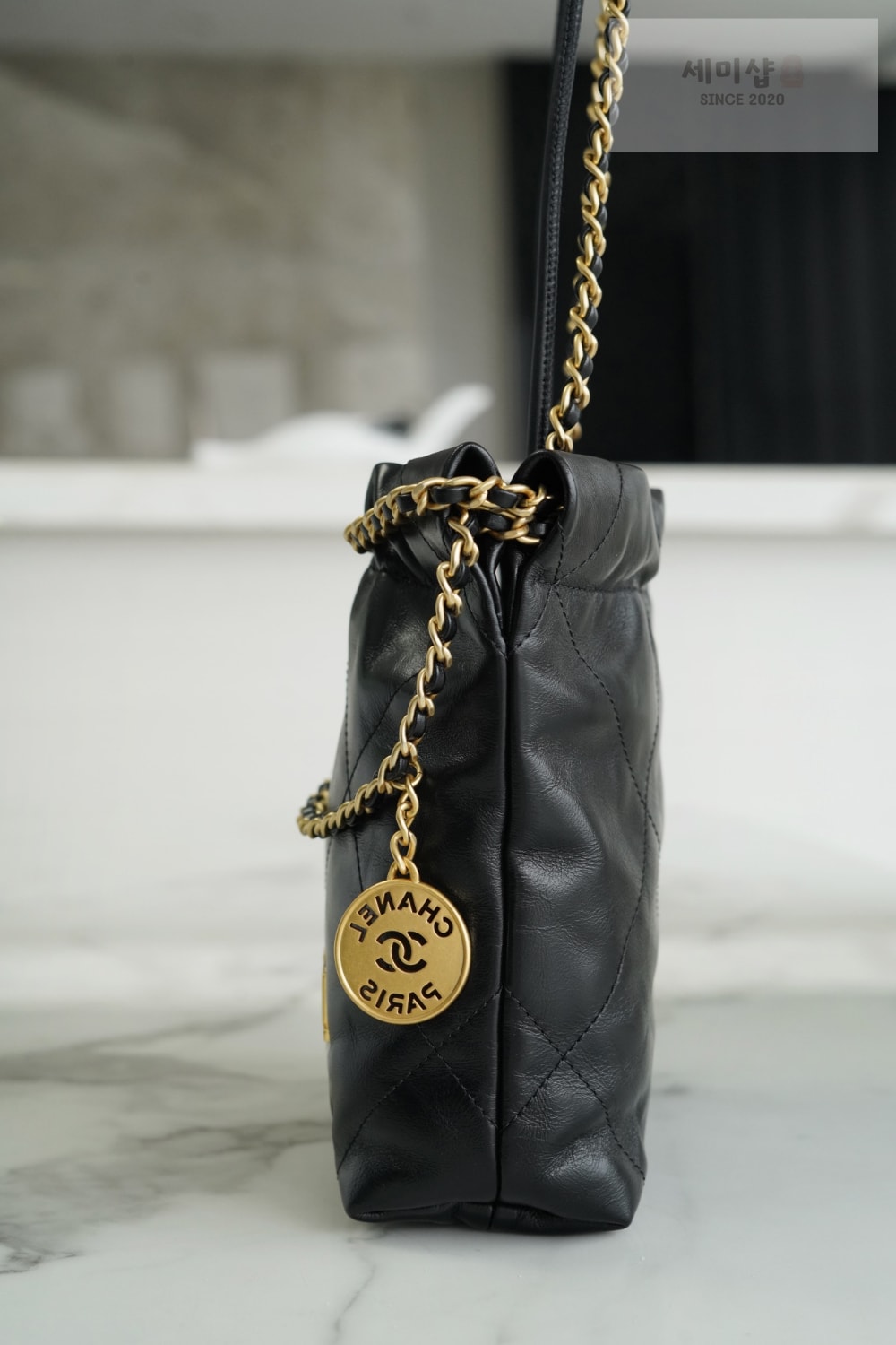 C H A N E L Chanel 22 Mini 블랙 Bag 3번 이미지