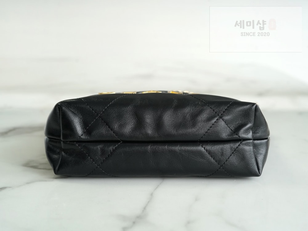 C H A N E L Chanel 22 Mini 블랙 Bag 4번 이미지