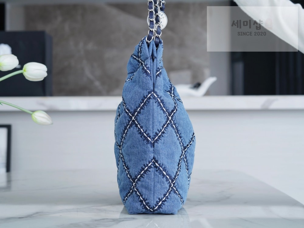 C H A N E L Chanel 22 Small Stitch Denim 데님 Bag 4번 이미지