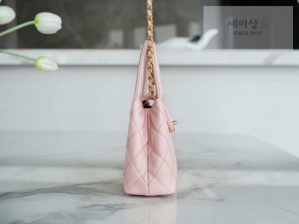 C H A N E L Chanel 23k Calfskin Kelly 파우더핑크 Bag 4번 이미지