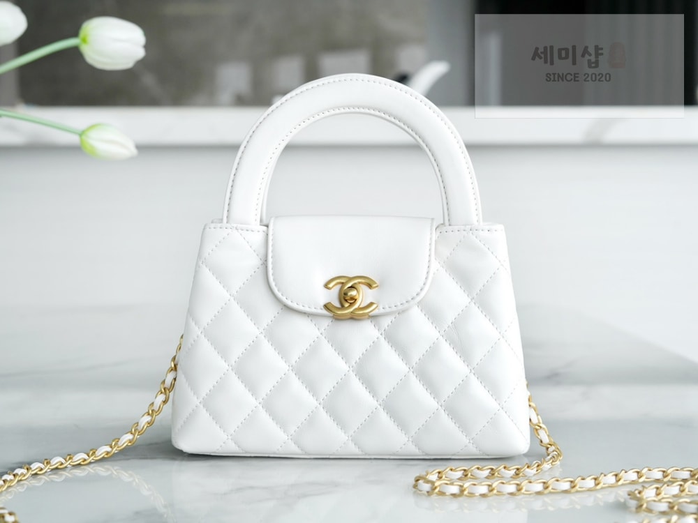 C H A N E L Chanel 23k Calfskin Kelly 화이트 Bag 1번 이미지