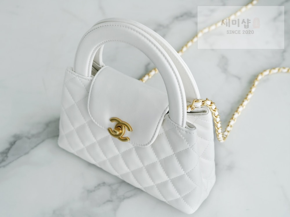 C H A N E L Chanel 23k Calfskin Kelly 화이트 Bag 5번 이미지