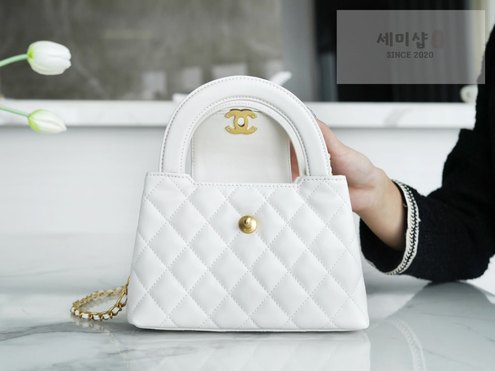C H A N E L Chanel 23k Calfskin Kelly 화이트 Bag 6번 이미지