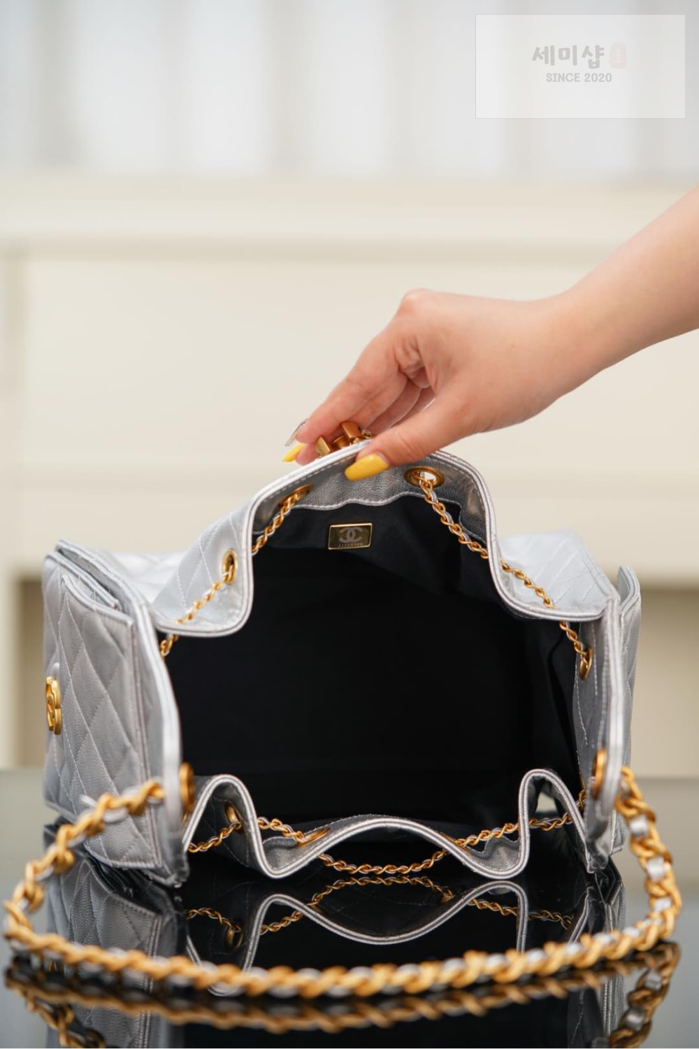 C H A N E L Chanel 25 Hobo Small 실버 Bag 8번 이미지
