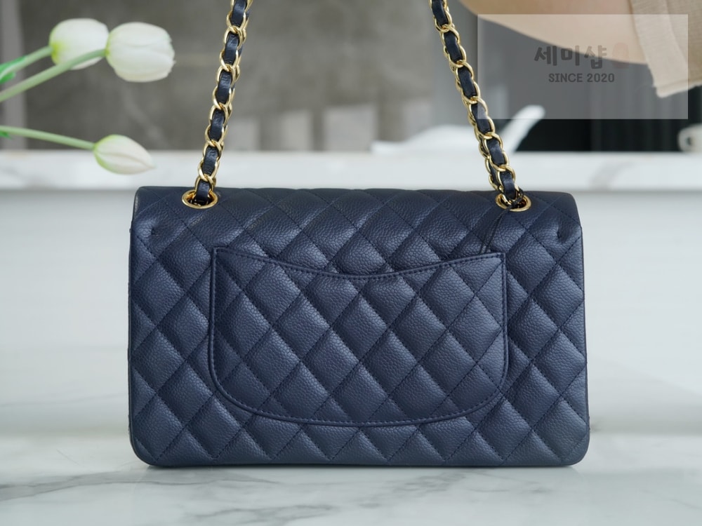 C H A N E L Chanel Classic Medium Caviar 네이비 Bag 7번 이미지