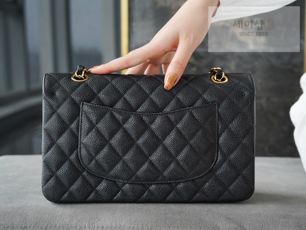 C H A N E L Chanel Classic Medium Caviar 블랙 Bag 2번 이미지