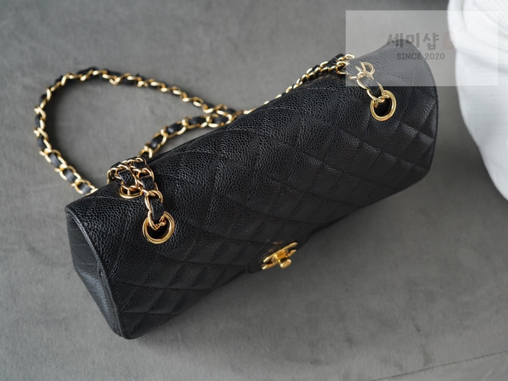 C H A N E L Chanel Classic Medium Caviar 블랙 Bag 5번 이미지