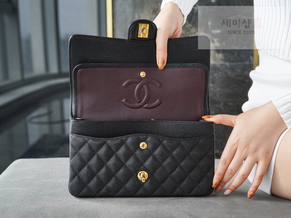 C H A N E L Chanel Classic Medium Caviar 블랙 Bag 7번 이미지