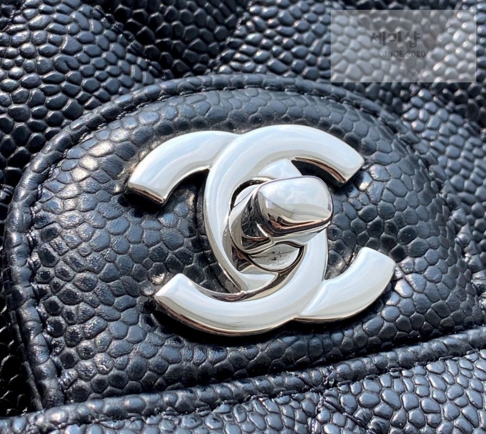 C H A N E L Chanel Classic Medium Caviar 블랙 Bag 5번 이미지