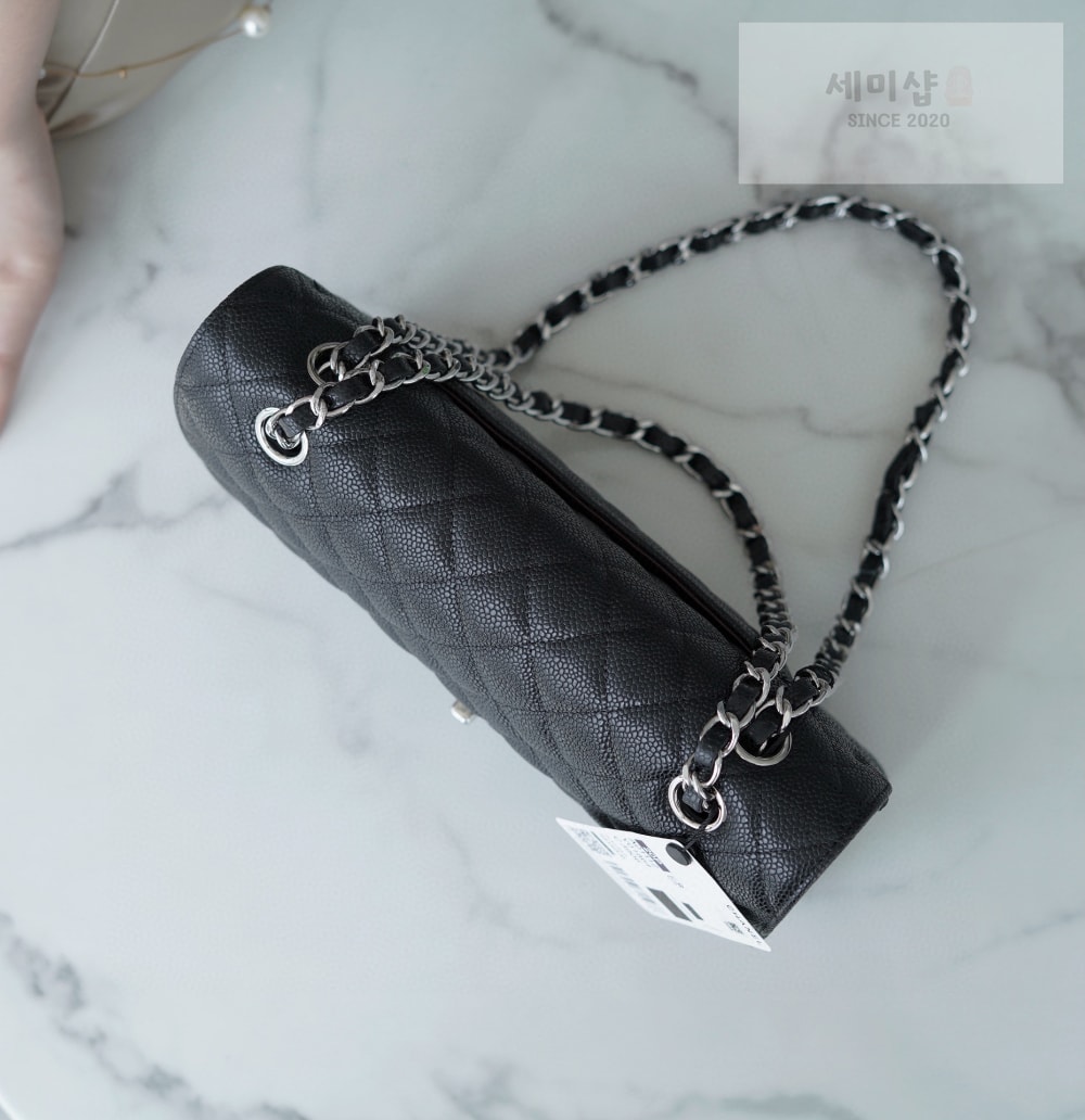 C H A N E L Chanel Classic Medium Caviar 블랙 Bag 6번 이미지