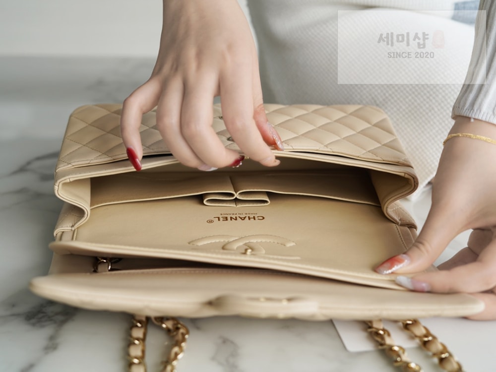 C H A N E L Chanel Classic Medium Lam 베이지 Bag 6번 이미지