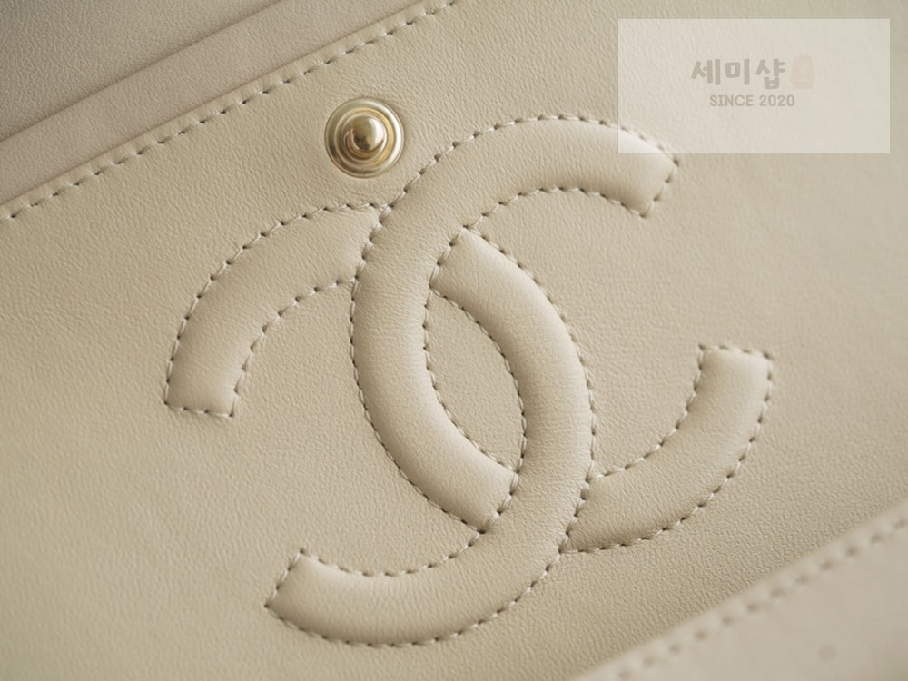 C H A N E L Chanel Classic Medium Lam 베이지 Bag 7번 이미지