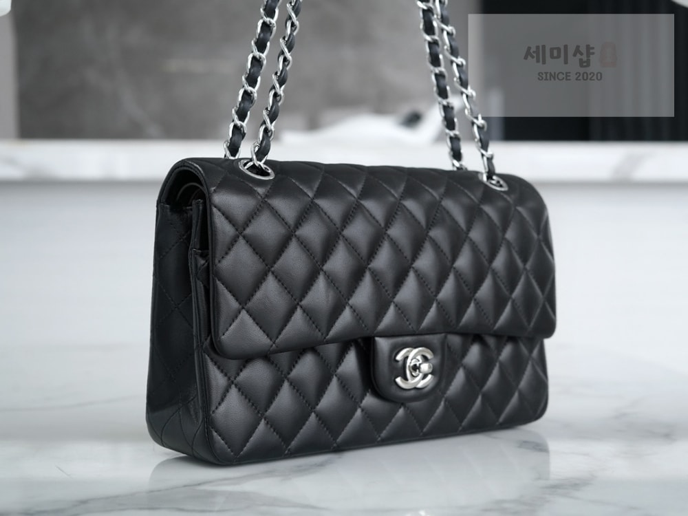 C H A N E L Chanel Classic Medium Lam 블랙 Bag 2번 이미지