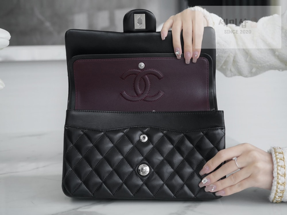 C H A N E L Chanel Classic Medium Lam 블랙 Bag 6번 이미지